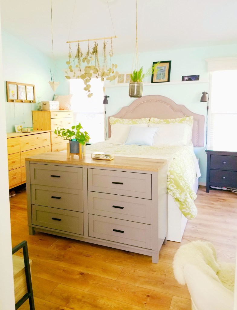 Light and Airy Master Bedroom – The Artful Roost